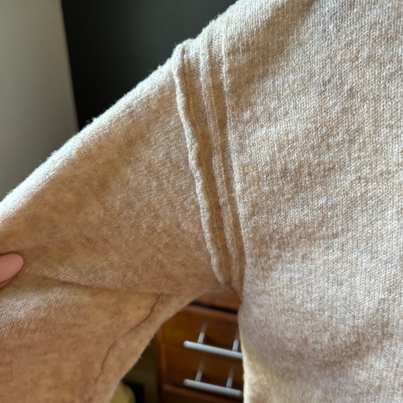 Cherry Graphics Tan Crew Neck Sweater American Eagle - SIze XS - Picture 3 of 4